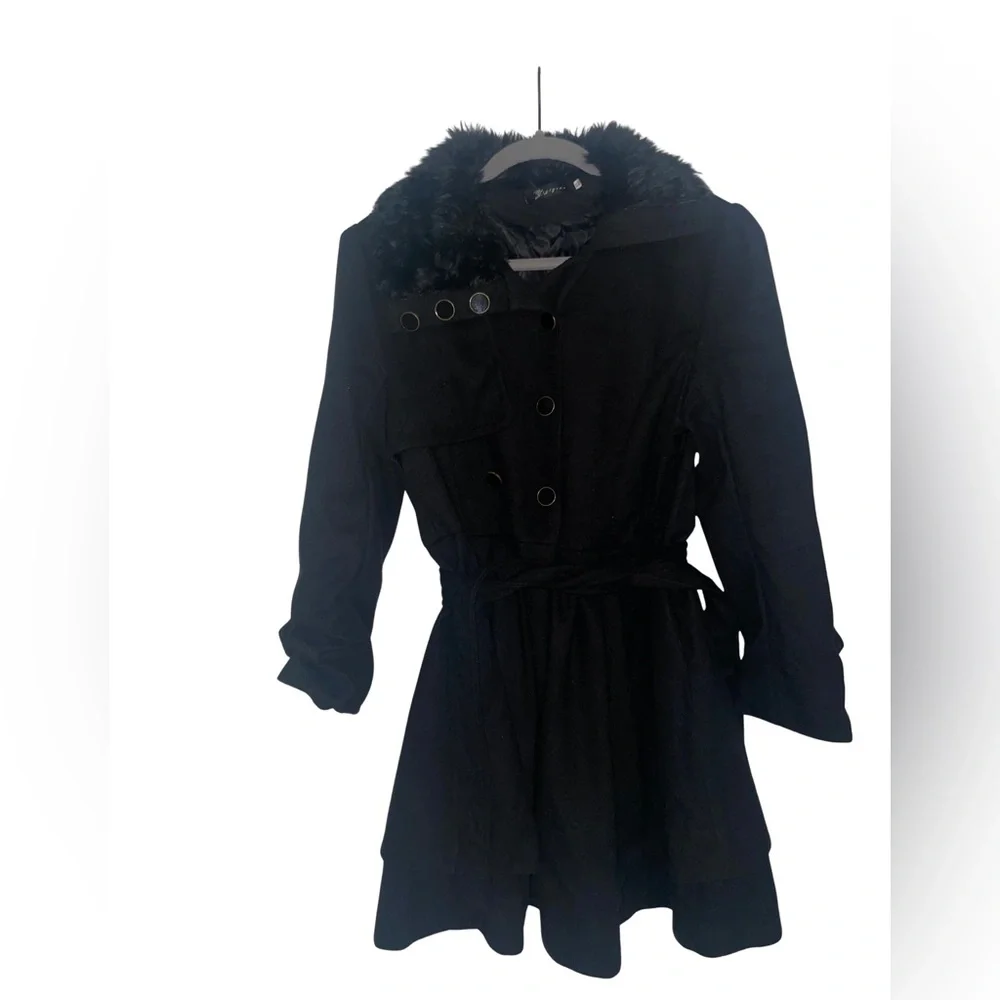 Black Coat with Fur Trim - XL - Picture 1 of 7